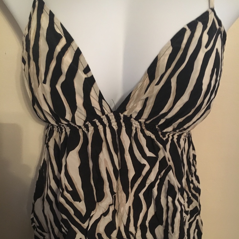Express Zebra Top